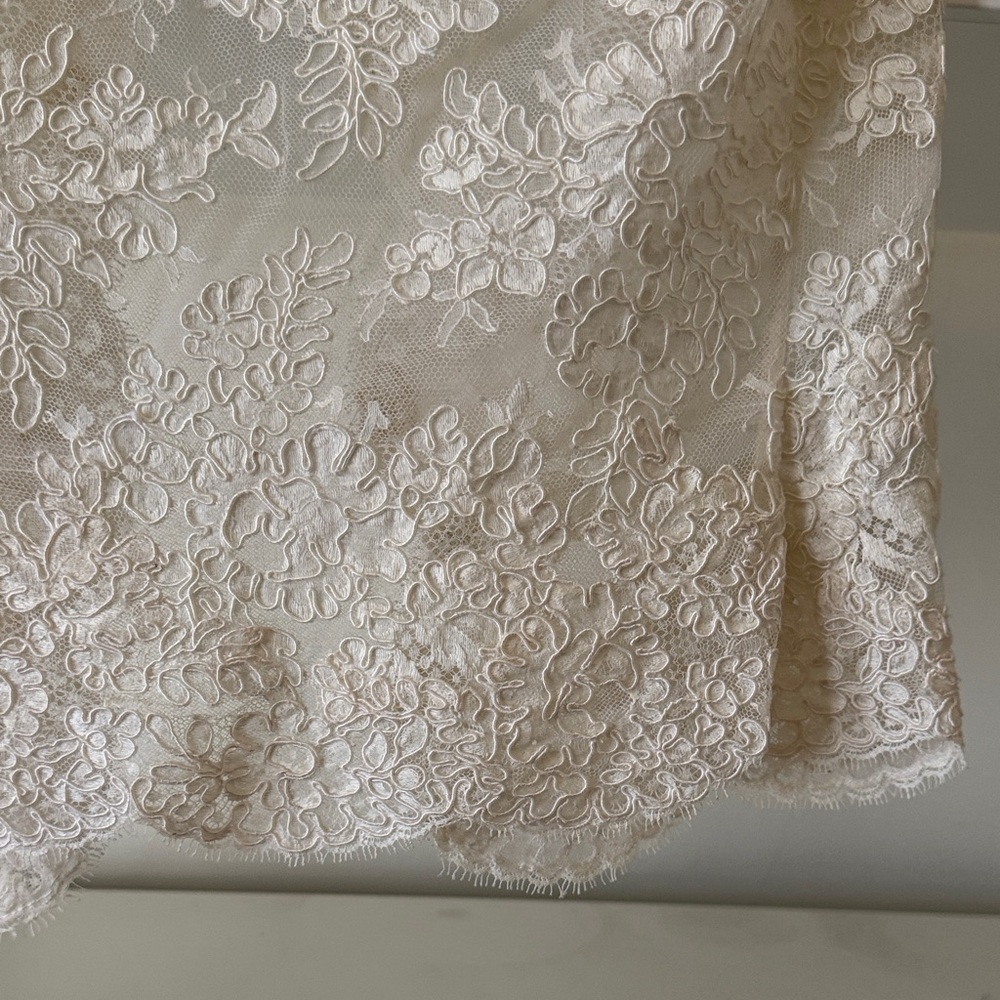 Marisa Bridal Elegant Cream Silk Lace Women’s Wedding Bolero - Picture 7 of 12
